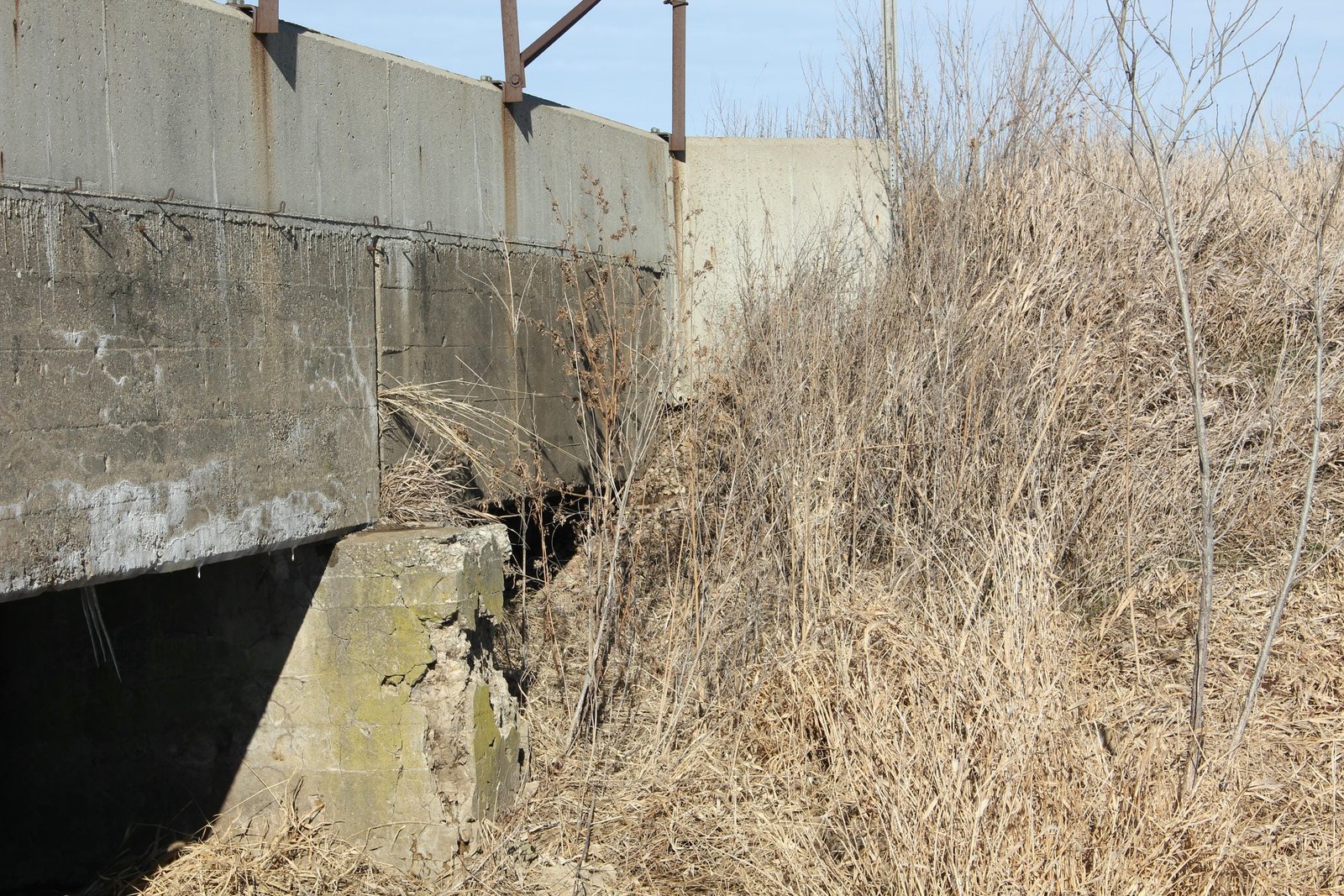 East abutment